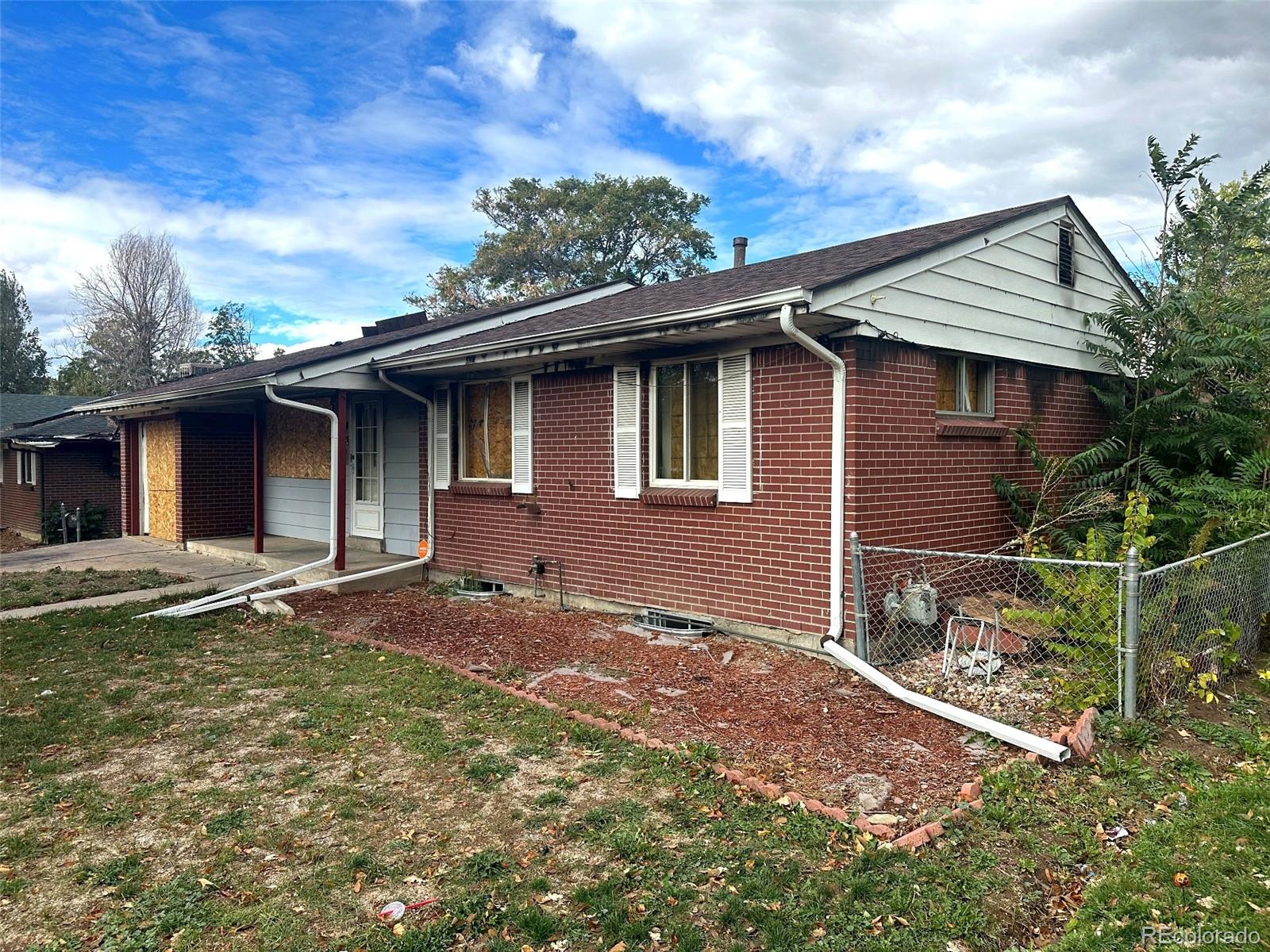 MLS Image #2 for 11593 e alaska avenue,aurora, Colorado