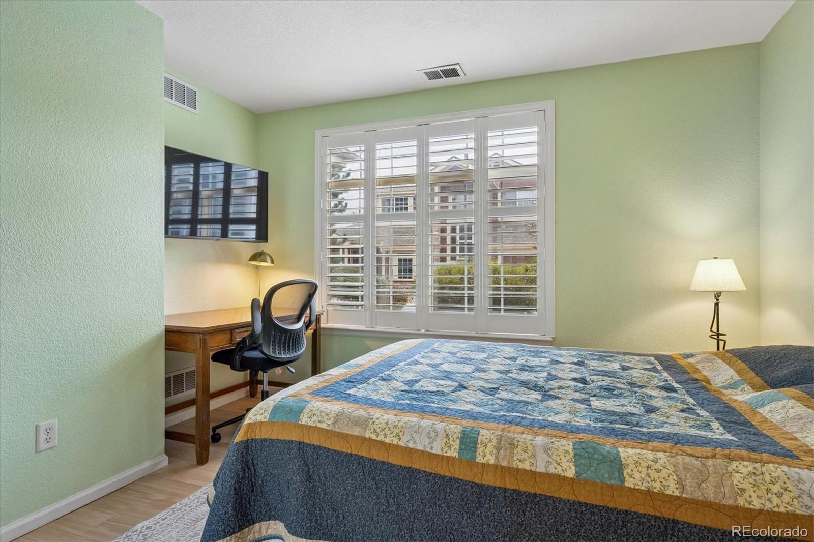 MLS Image #14 for 13732  legend way,broomfield, Colorado