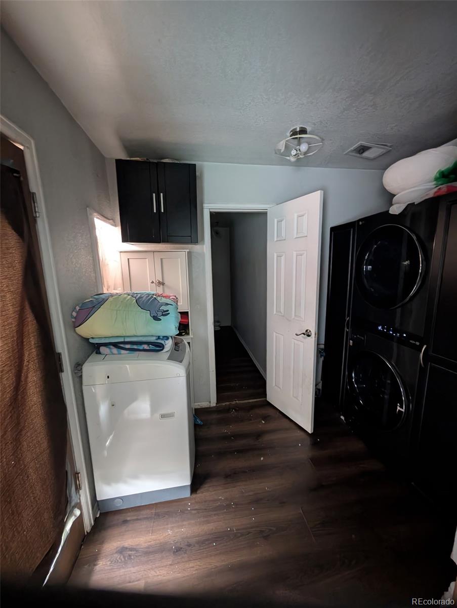 MLS Image #11 for 2912 w short place,denver, Colorado