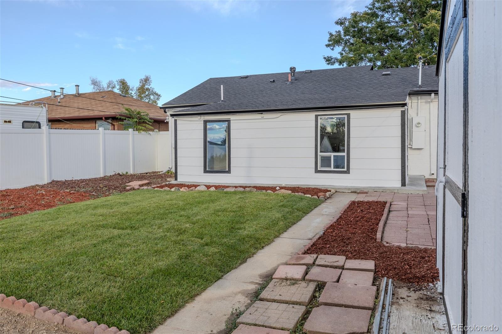 MLS Image #13 for 3665  leyden street,denver, Colorado
