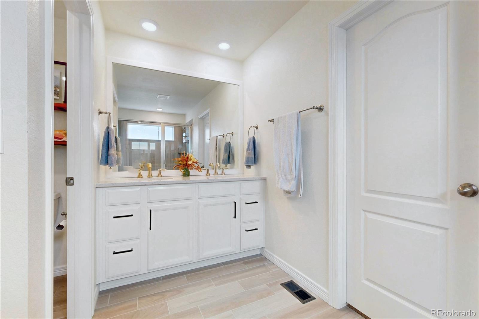 MLS Image #20 for 17603  drake street,broomfield, Colorado