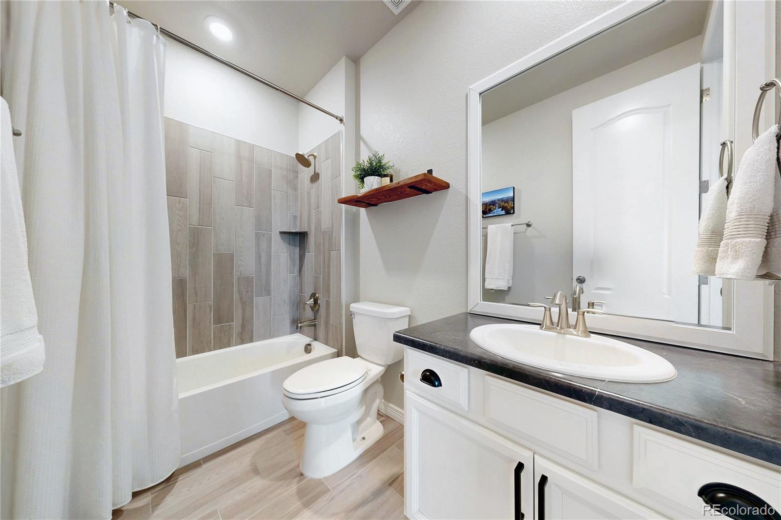 MLS Image #34 for 17603  drake street,broomfield, Colorado