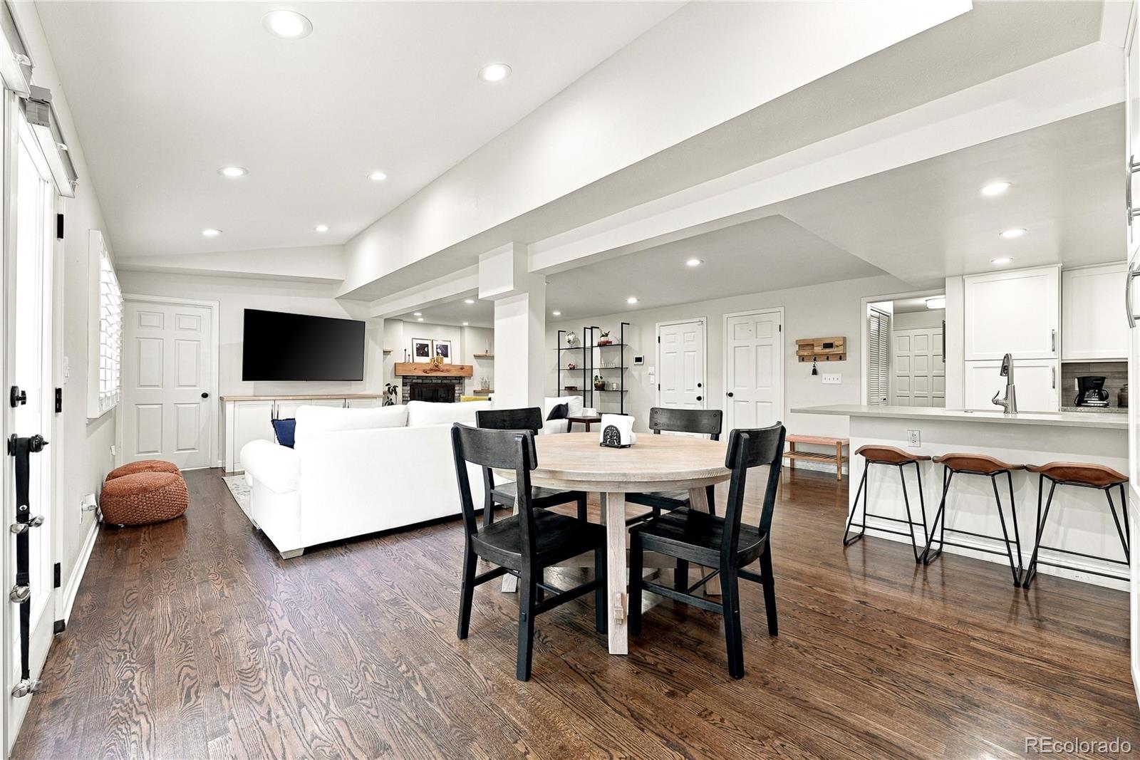 MLS Image #7 for 7624 e mercer place,denver, Colorado