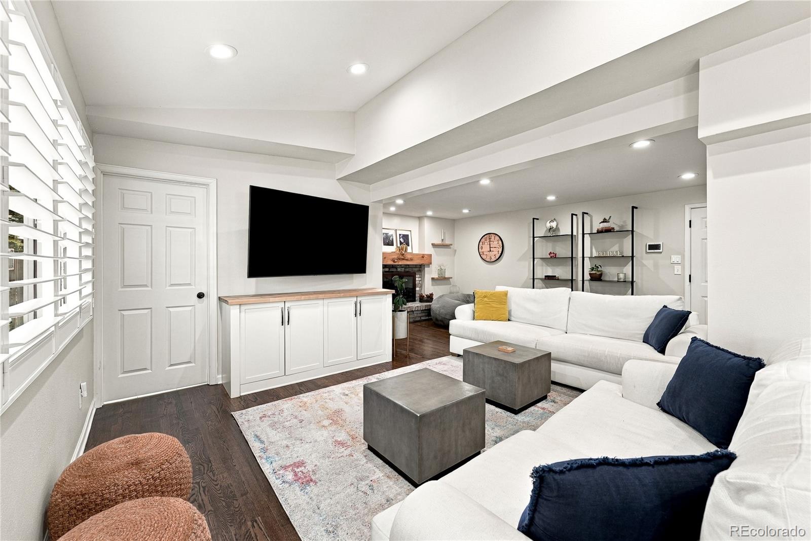 MLS Image #8 for 7624 e mercer place,denver, Colorado