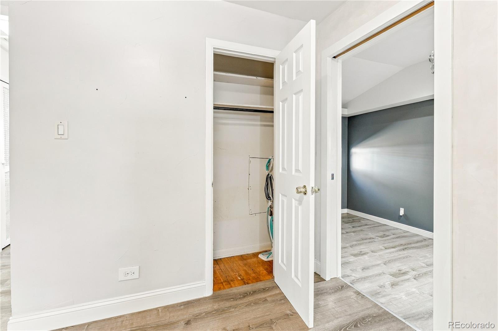MLS Image #11 for 2380 s king street,denver, Colorado