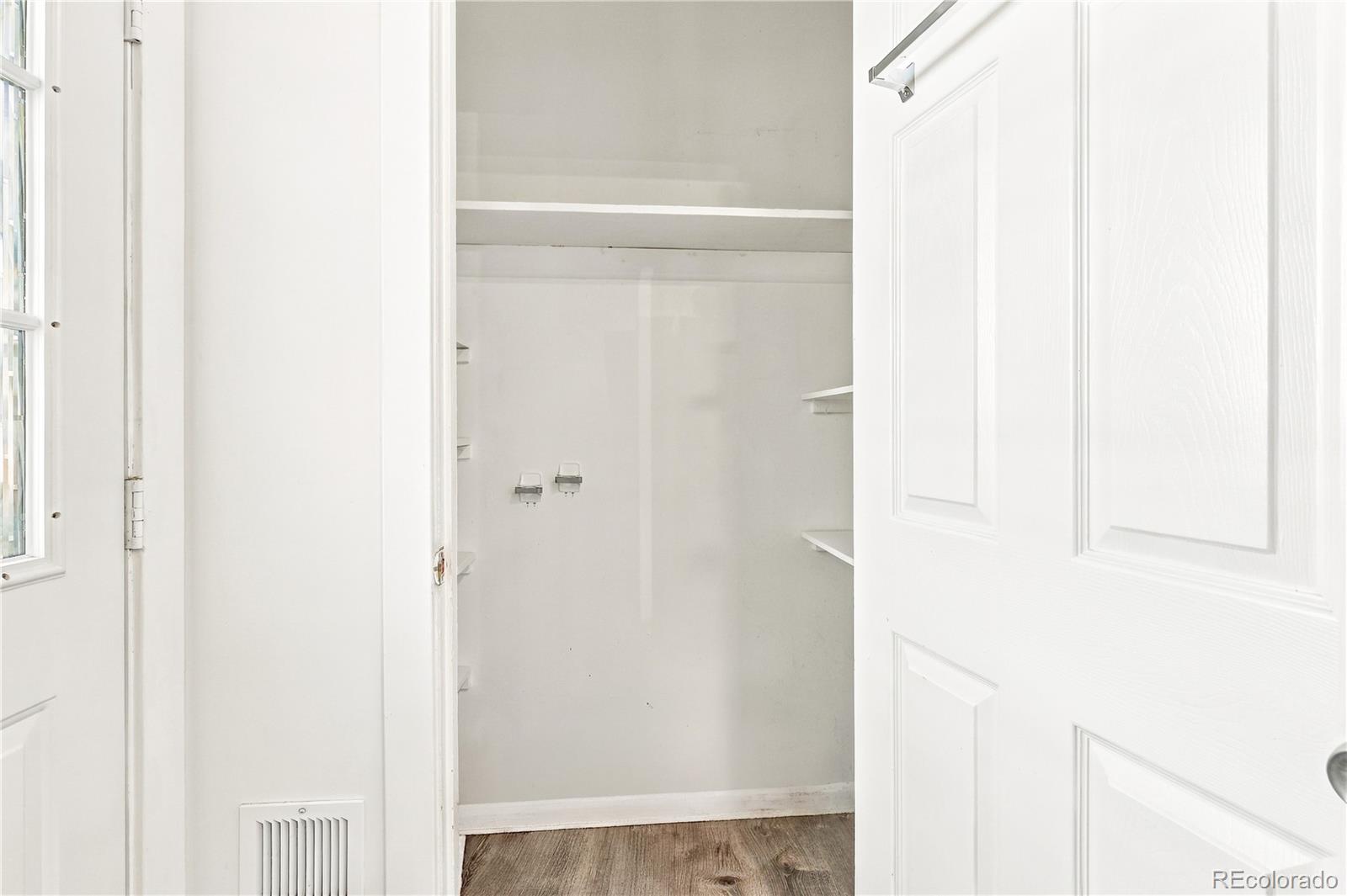 MLS Image #6 for 2380 s king street,denver, Colorado