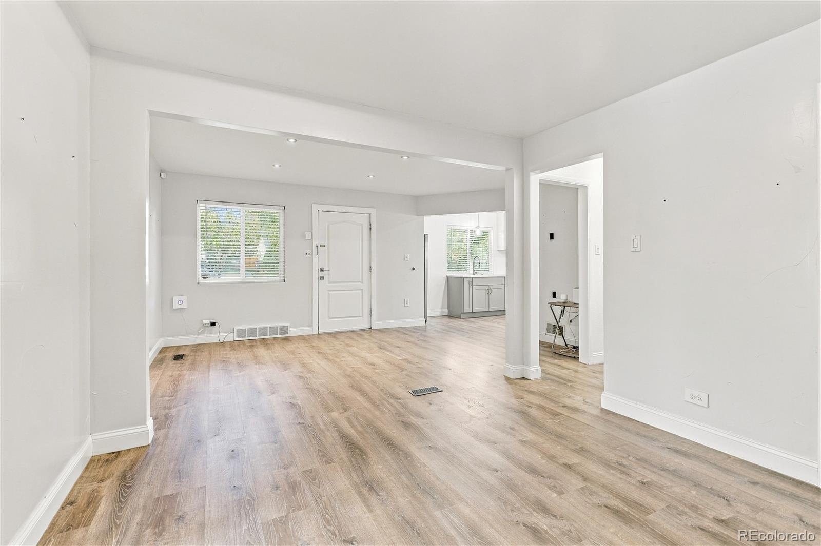 MLS Image #8 for 2380 s king street,denver, Colorado