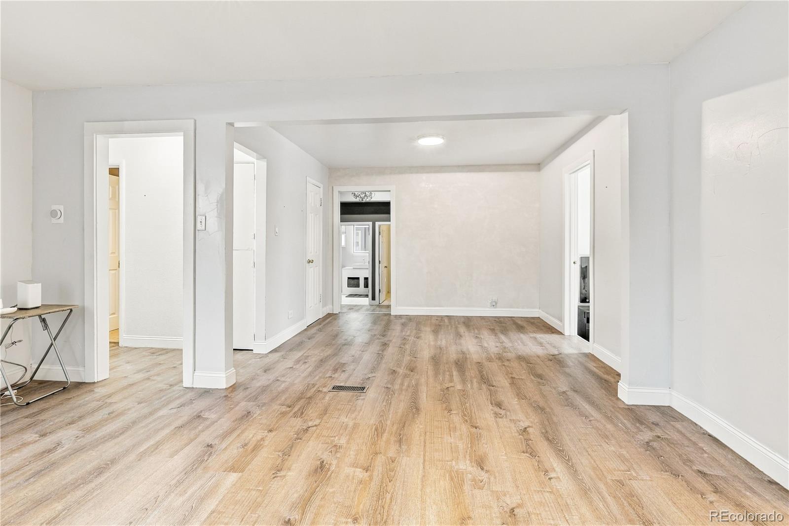 MLS Image #9 for 2380 s king street,denver, Colorado