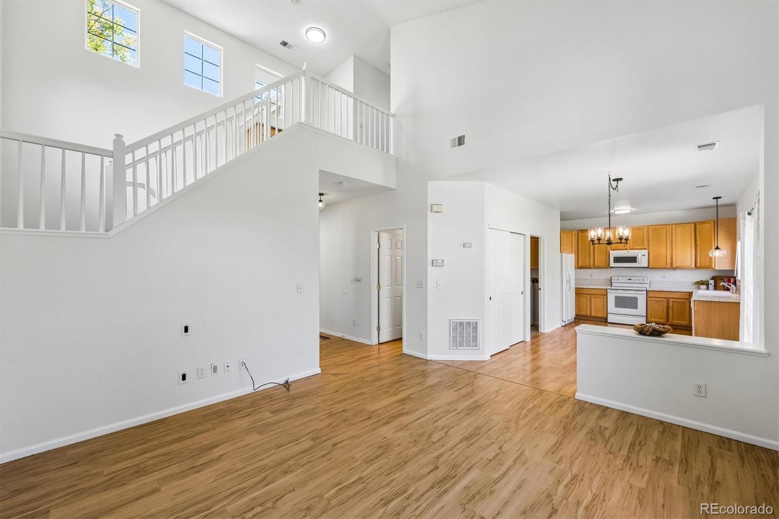 MLS Image #3 for 15038 e archer circle,aurora, Colorado