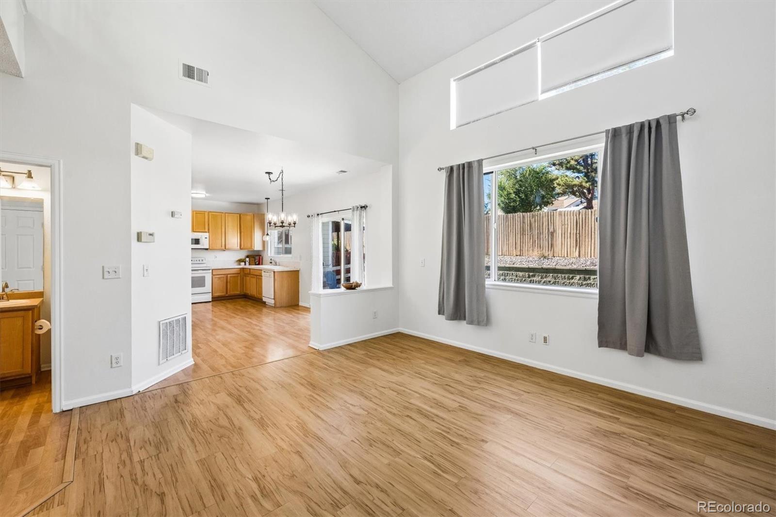 MLS Image #5 for 15038 e archer circle,aurora, Colorado