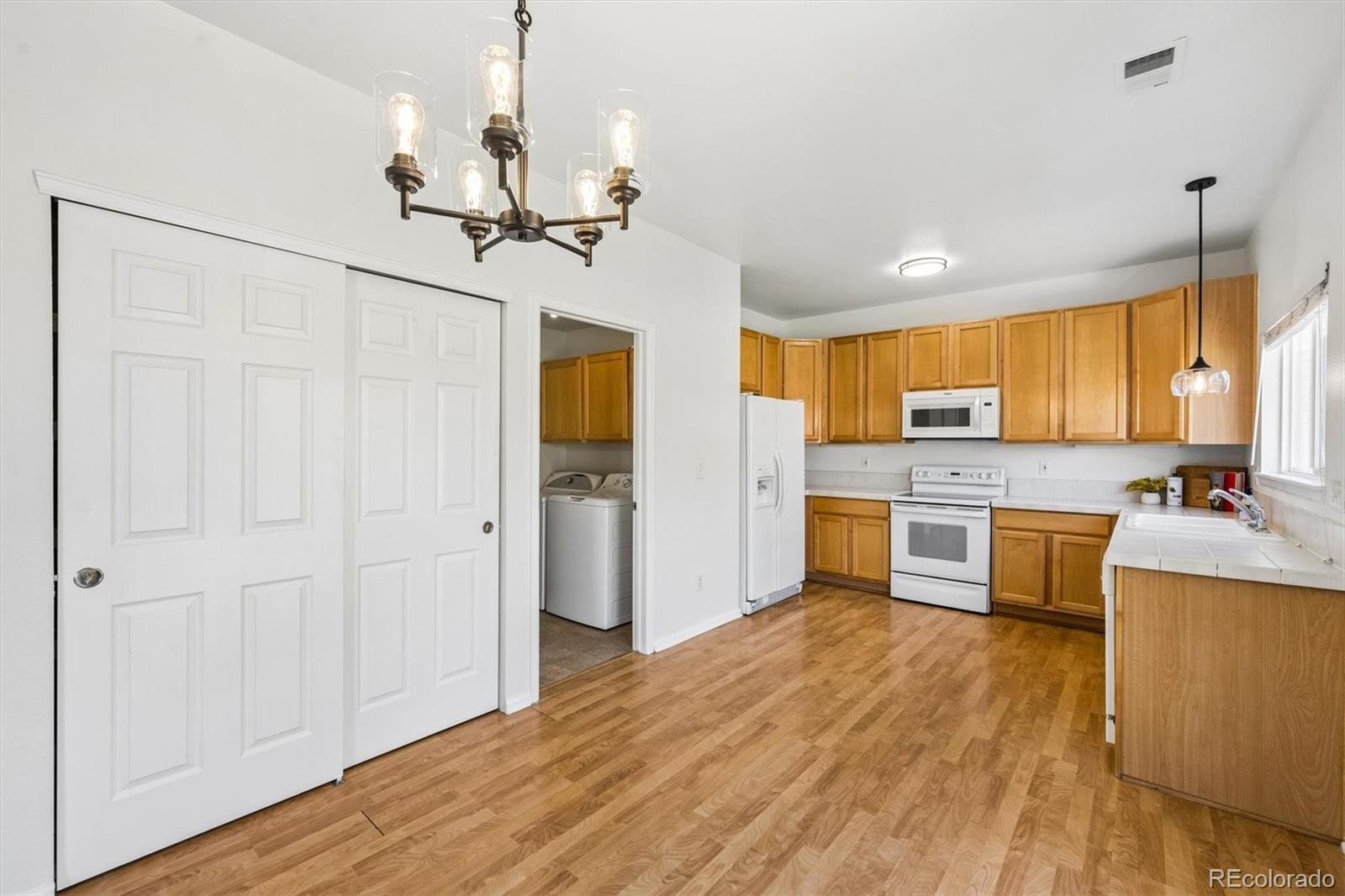 MLS Image #8 for 15038 e archer circle,aurora, Colorado
