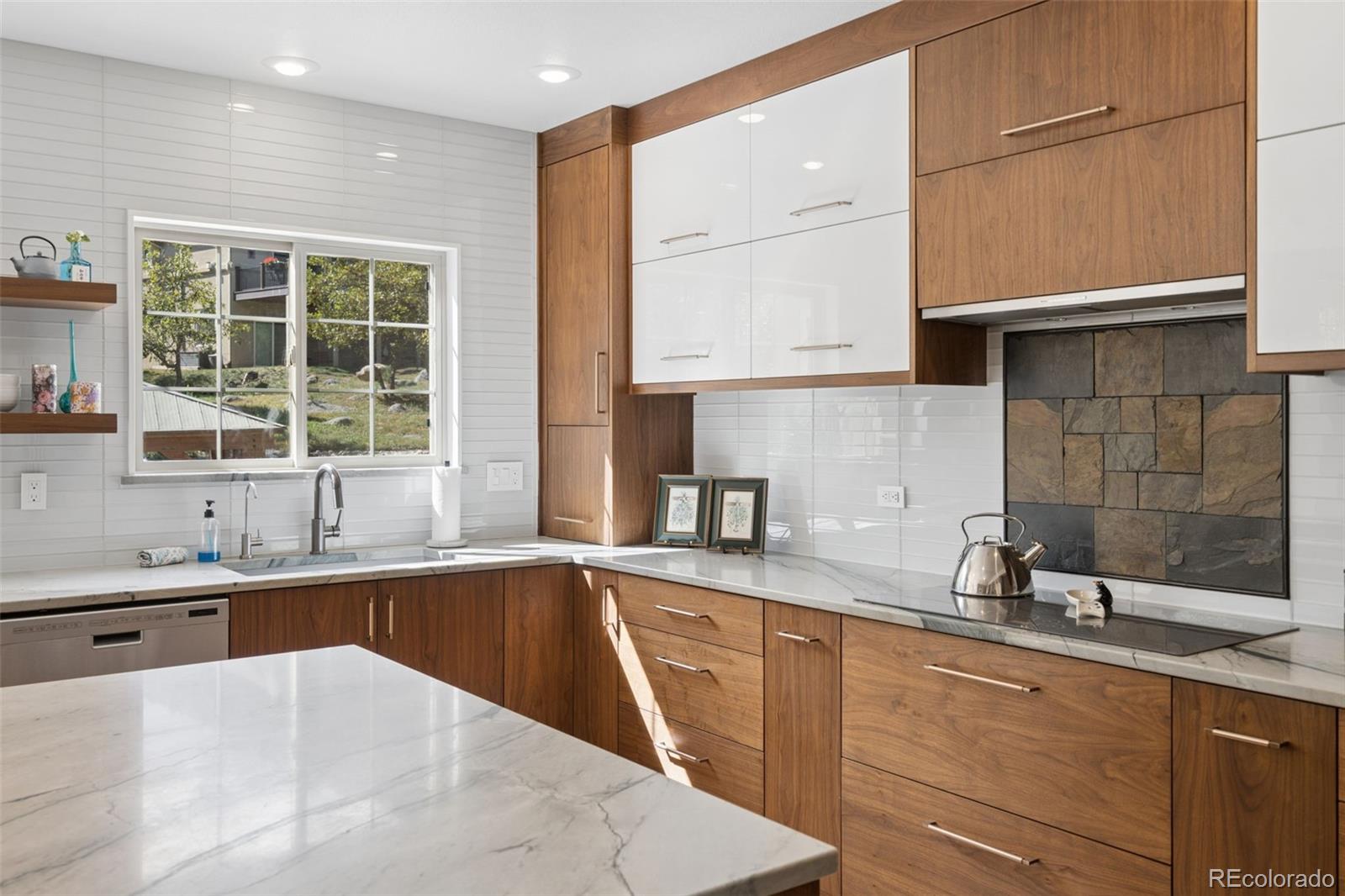 MLS Image #15 for 5830  broadmoor bluffs drive,colorado springs, Colorado
