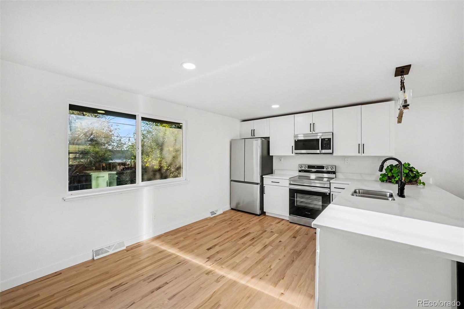 MLS Image #11 for 6528  xavier street,arvada, Colorado