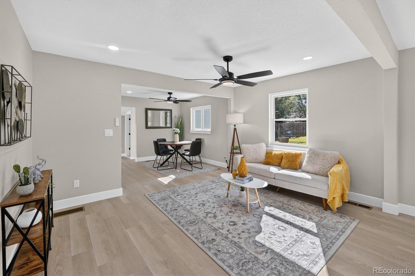 MLS Image #10 for 1580 s zuni street,denver, Colorado