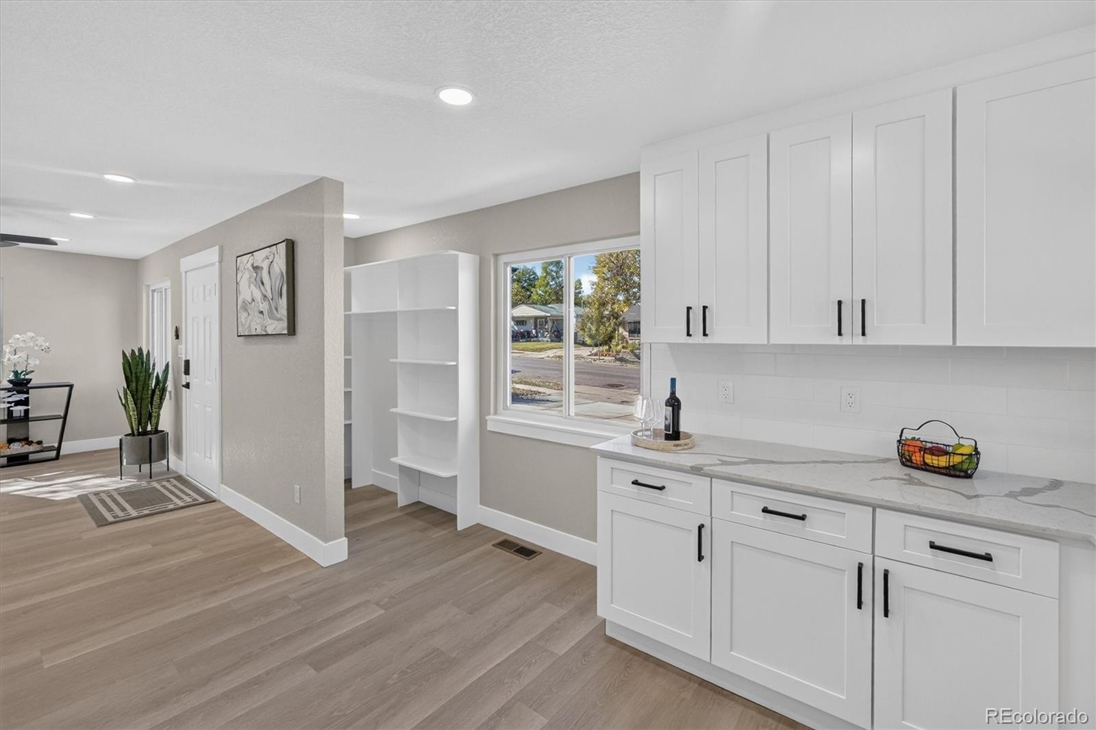 MLS Image #20 for 1580 s zuni street,denver, Colorado
