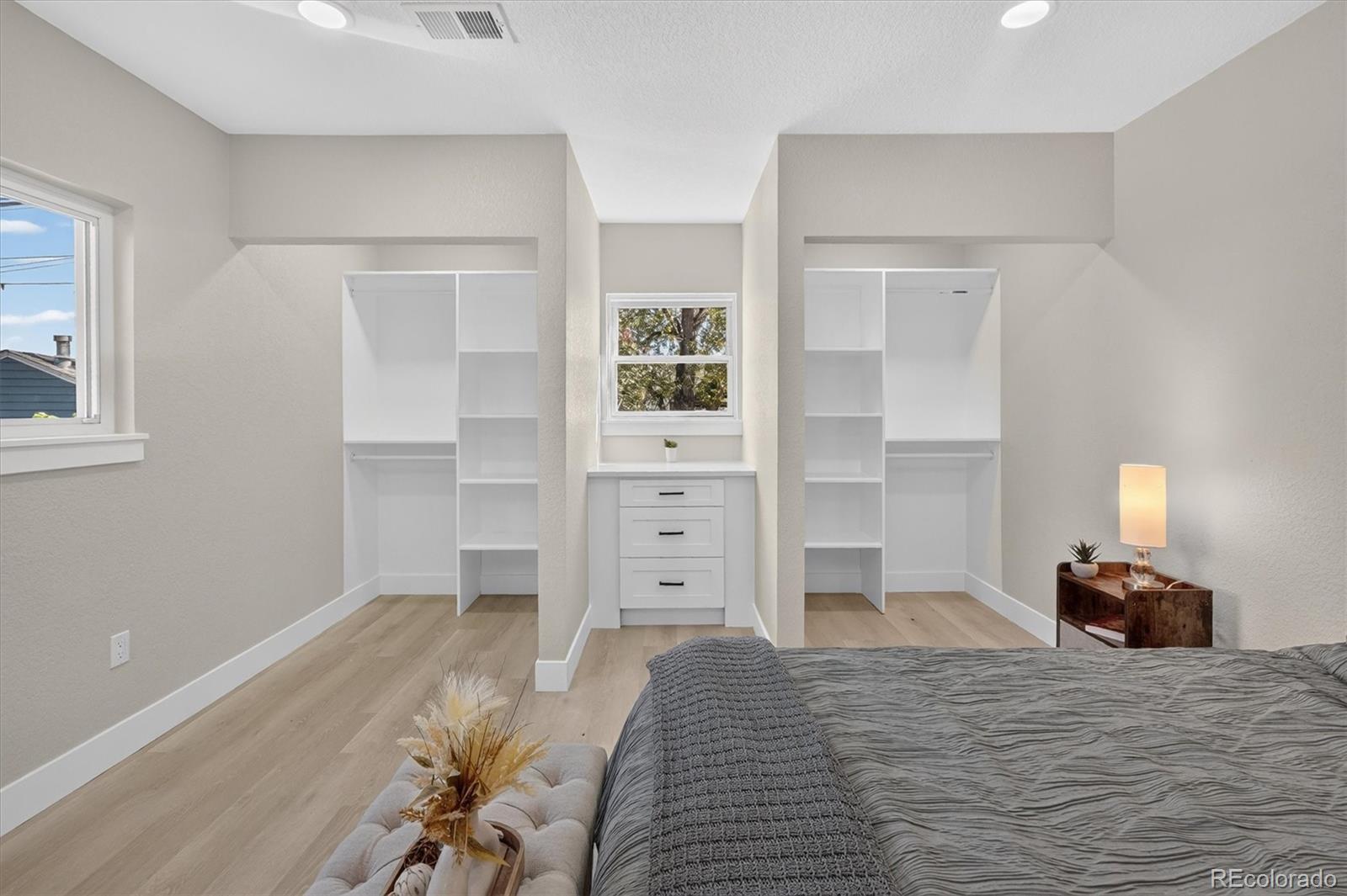 MLS Image #28 for 1580 s zuni street,denver, Colorado