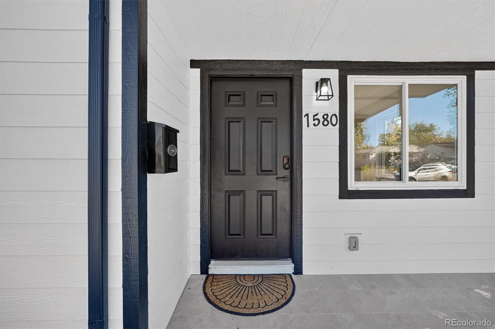 MLS Image #4 for 1580 s zuni street,denver, Colorado