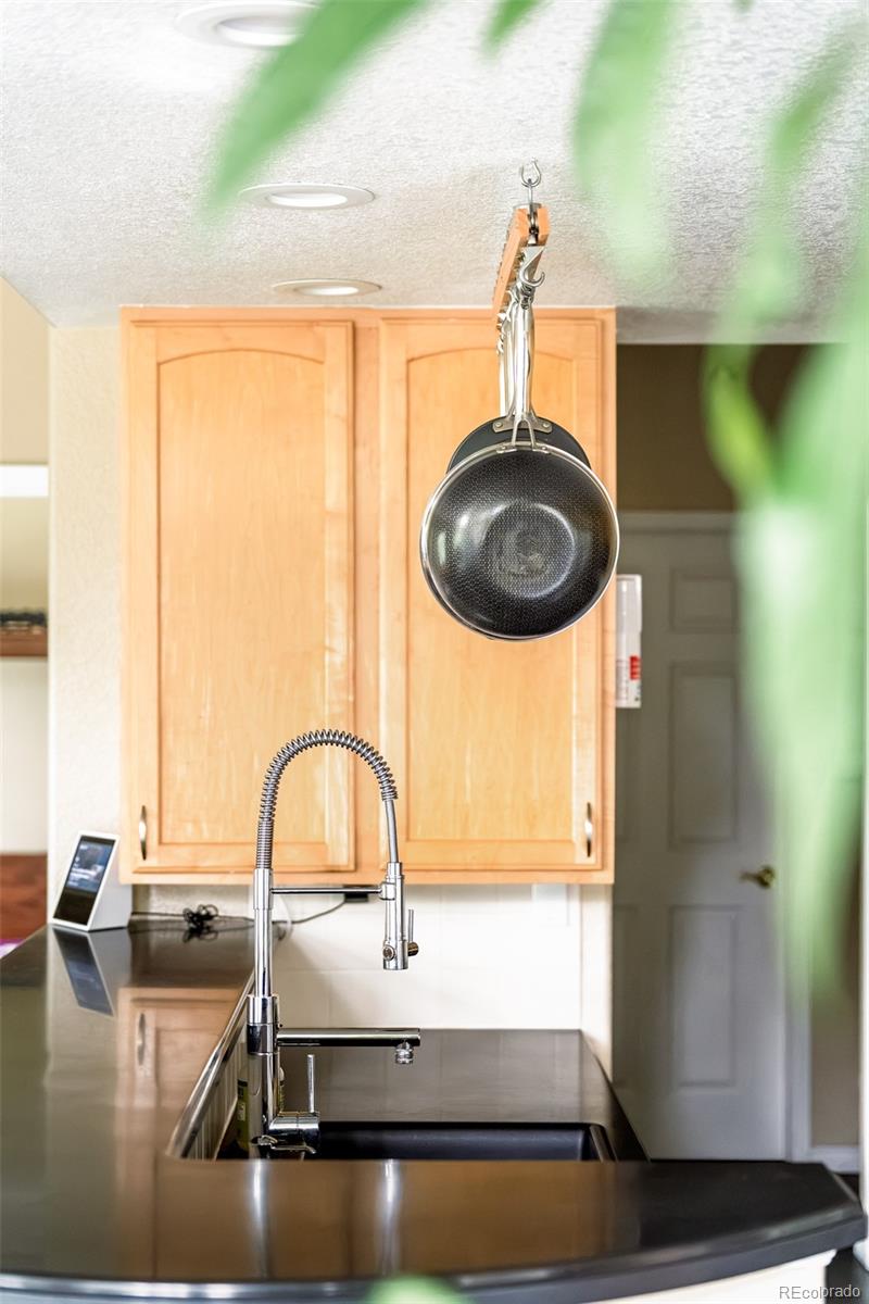 MLS Image #12 for 10700  eliot circle,westminster, Colorado