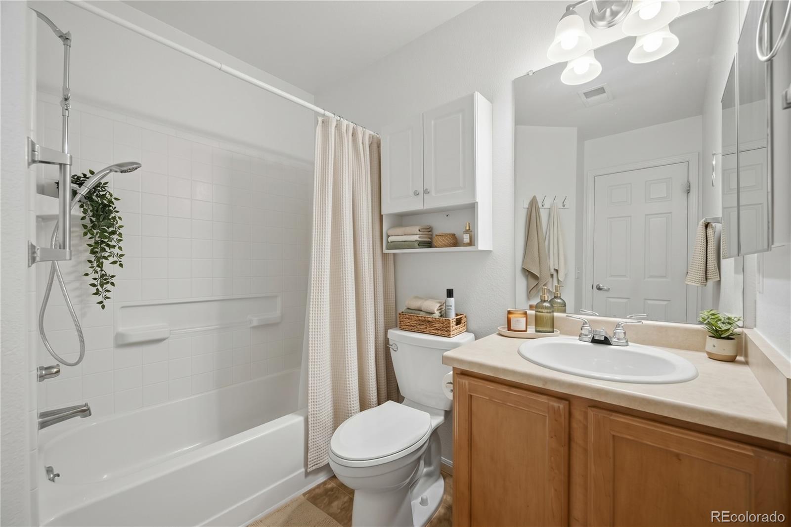 MLS Image #14 for 17262 e kansas drive ,aurora, Colorado