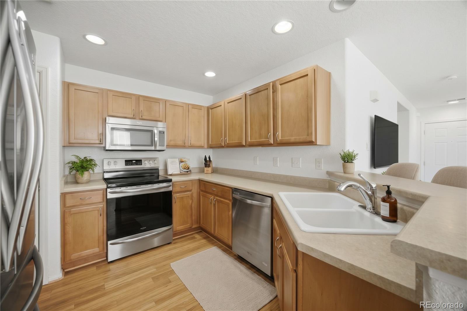 MLS Image #6 for 17262 e kansas drive ,aurora, Colorado