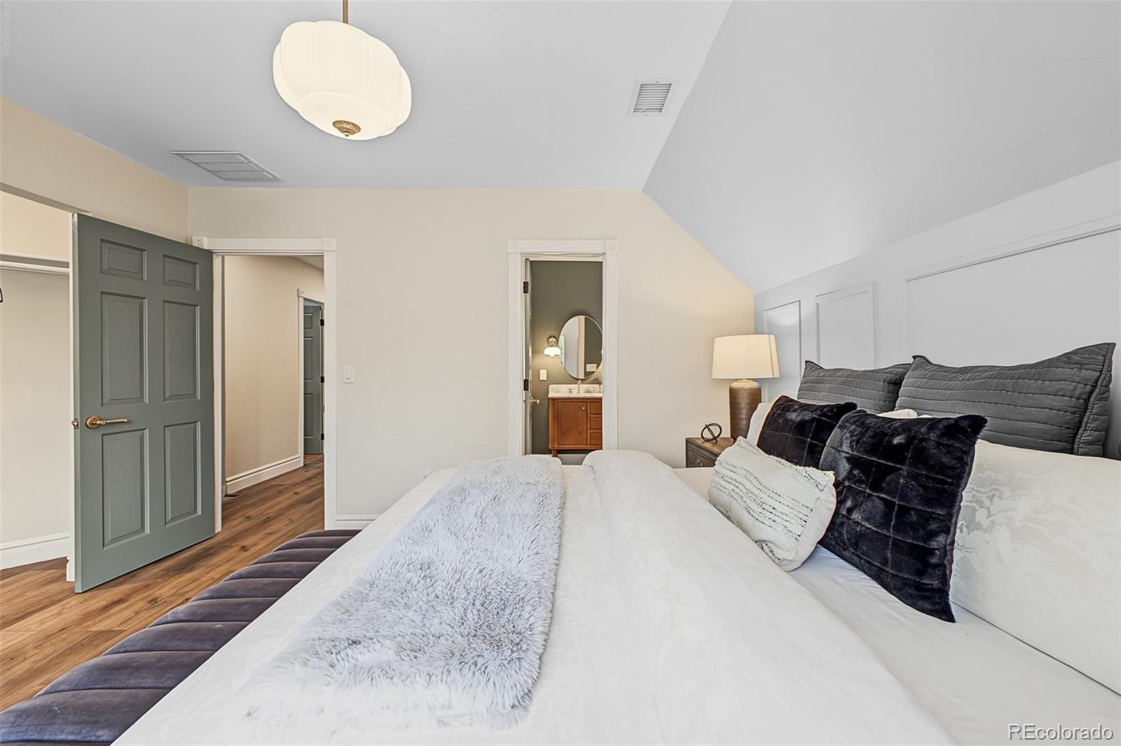 MLS Image #25 for 934 s washington street,denver, Colorado