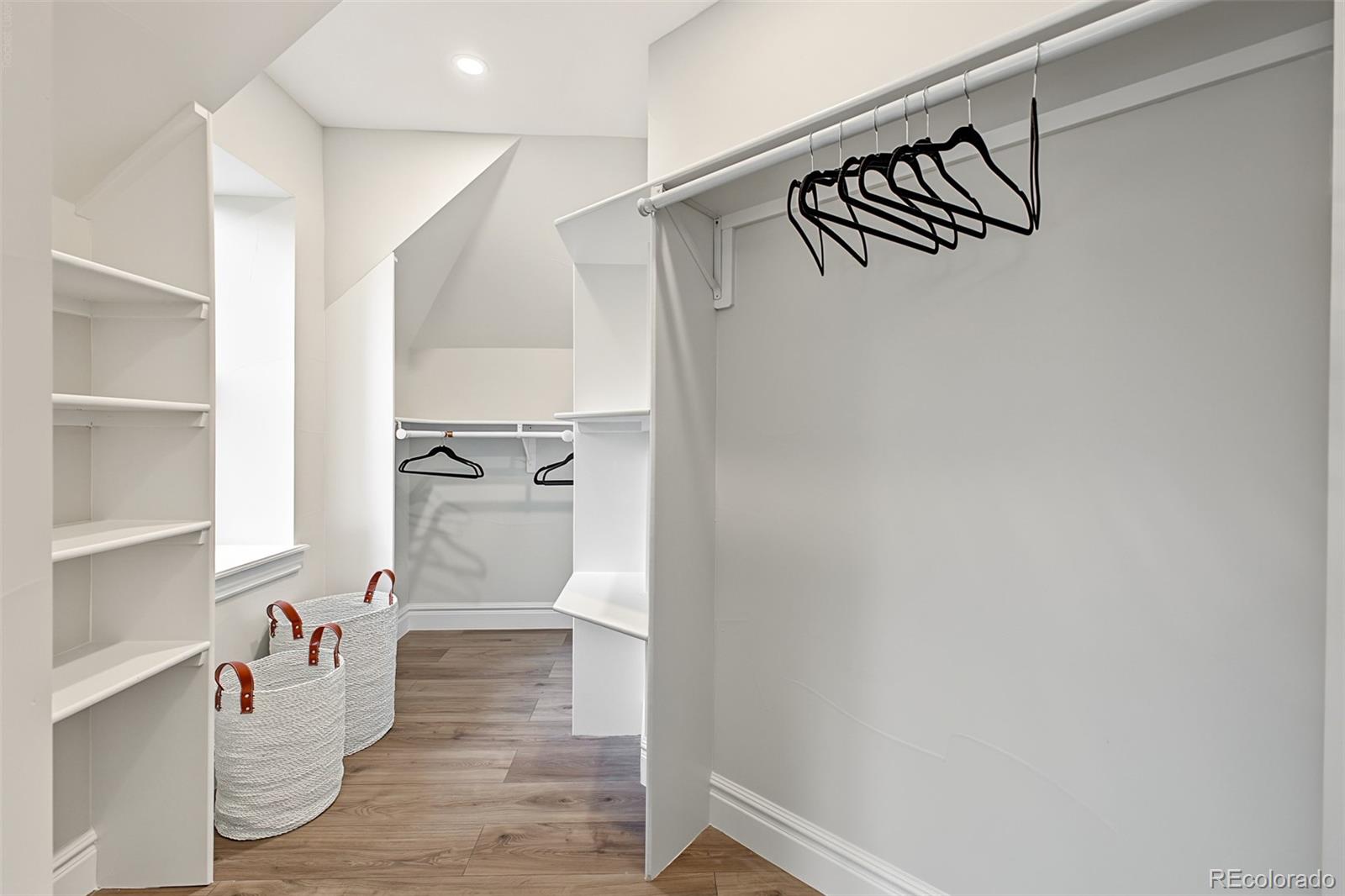 MLS Image #27 for 934 s washington street,denver, Colorado