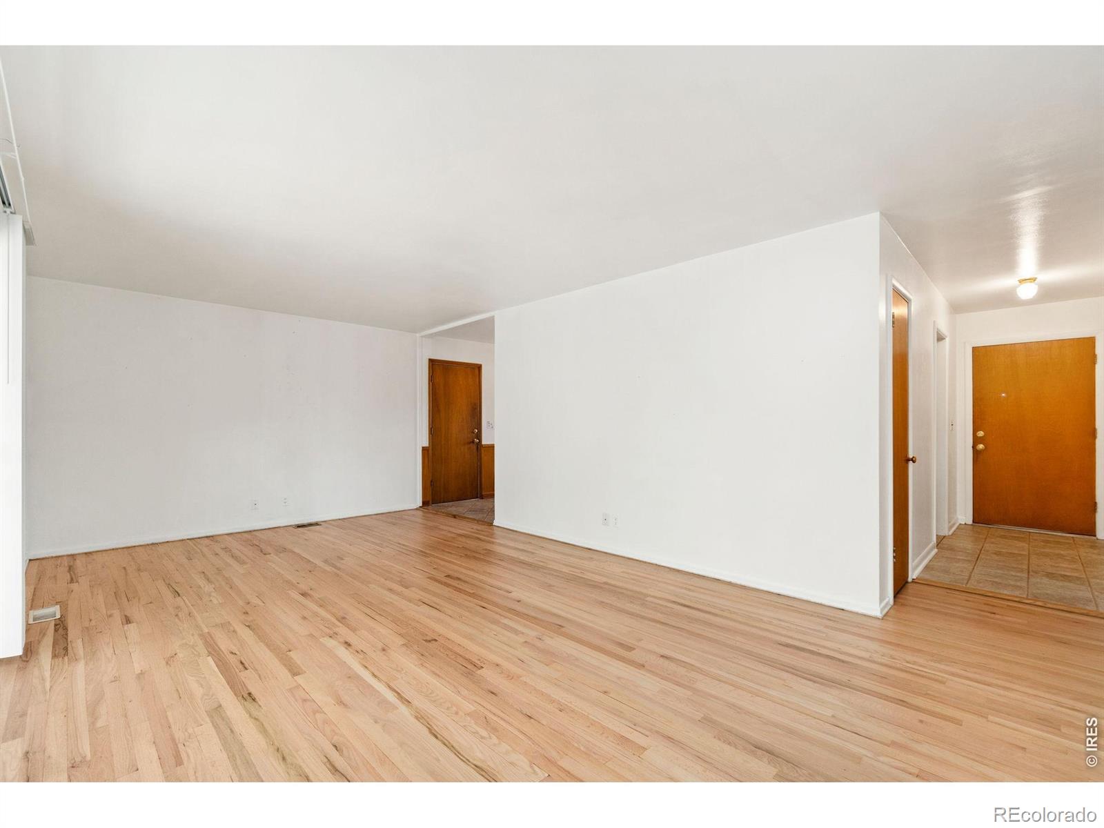 MLS Image #2 for 1980  stacy drive,denver, Colorado