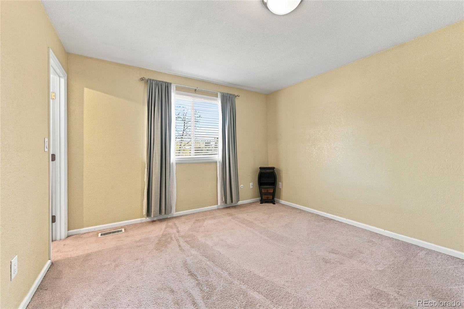 MLS Image #13 for 3412 e 114th drive,thornton, Colorado