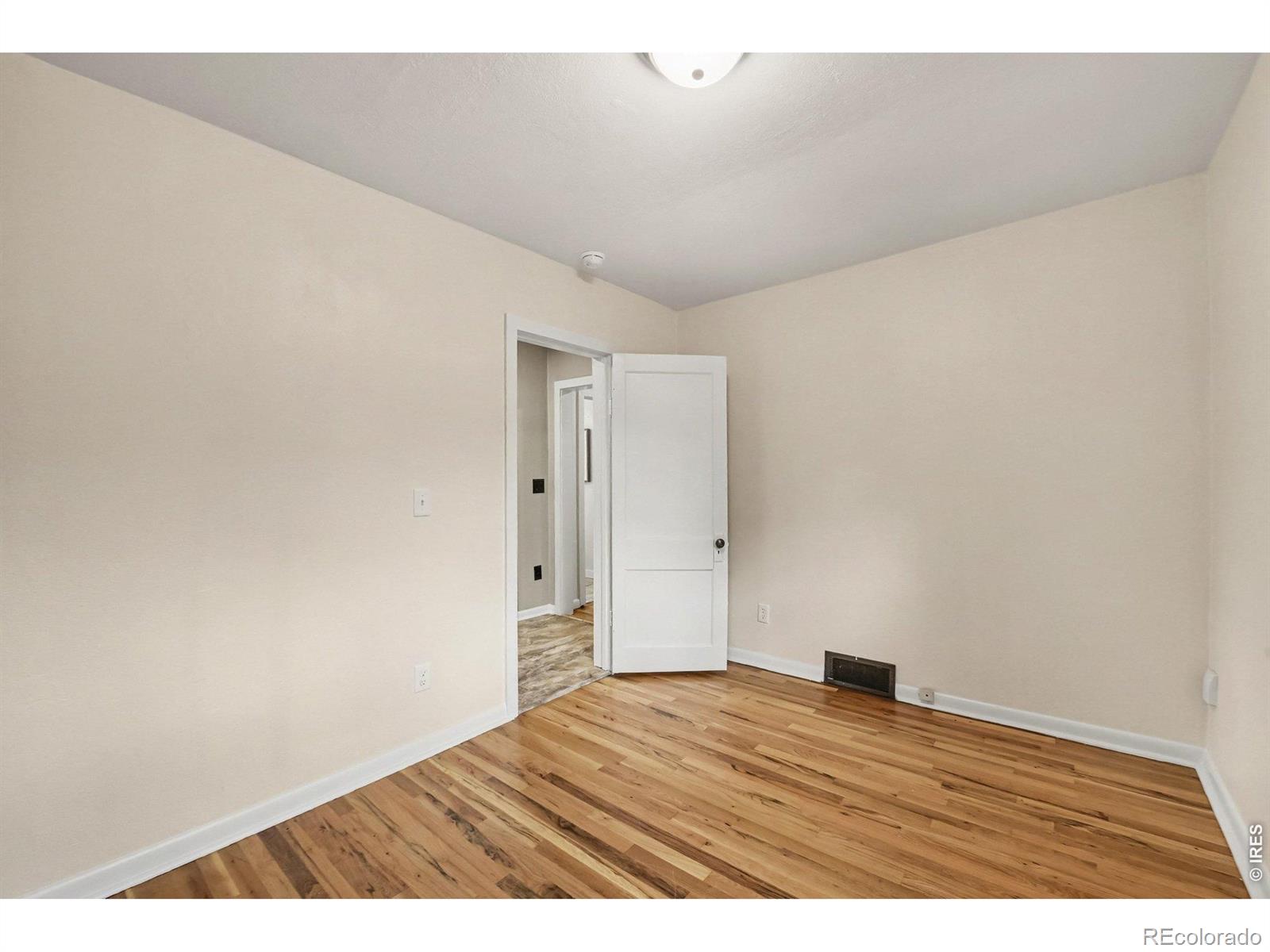 MLS Image #14 for 620  lesser drive,fort collins, Colorado
