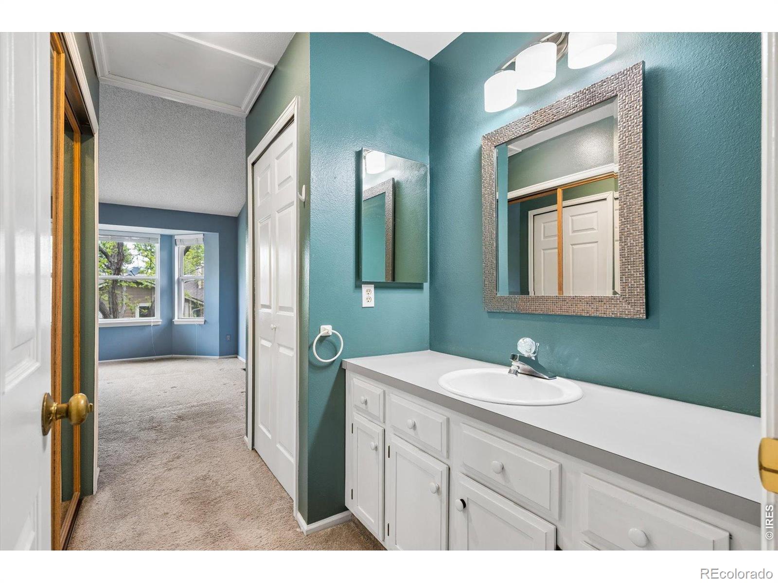 MLS Image #16 for 2049 e phillips lane,centennial, Colorado