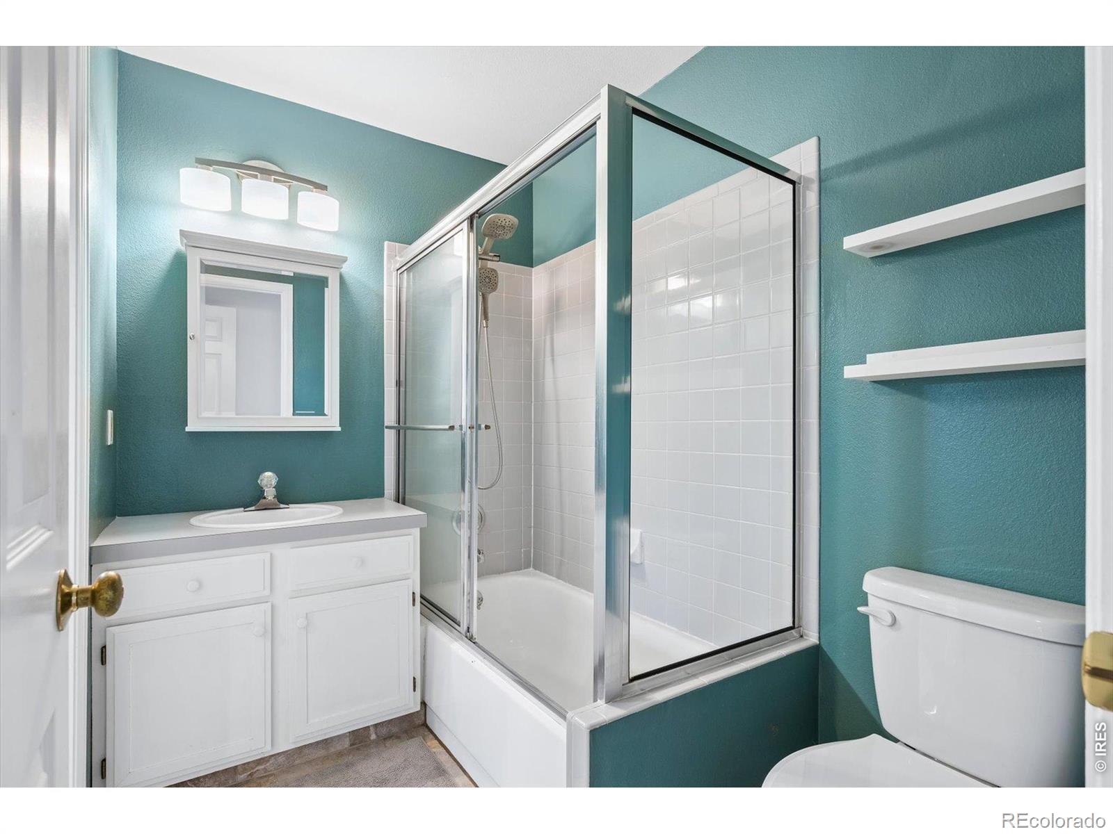 MLS Image #18 for 2049 e phillips lane,centennial, Colorado