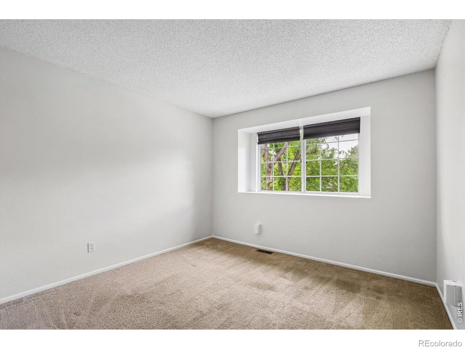 MLS Image #19 for 2049 e phillips lane,centennial, Colorado