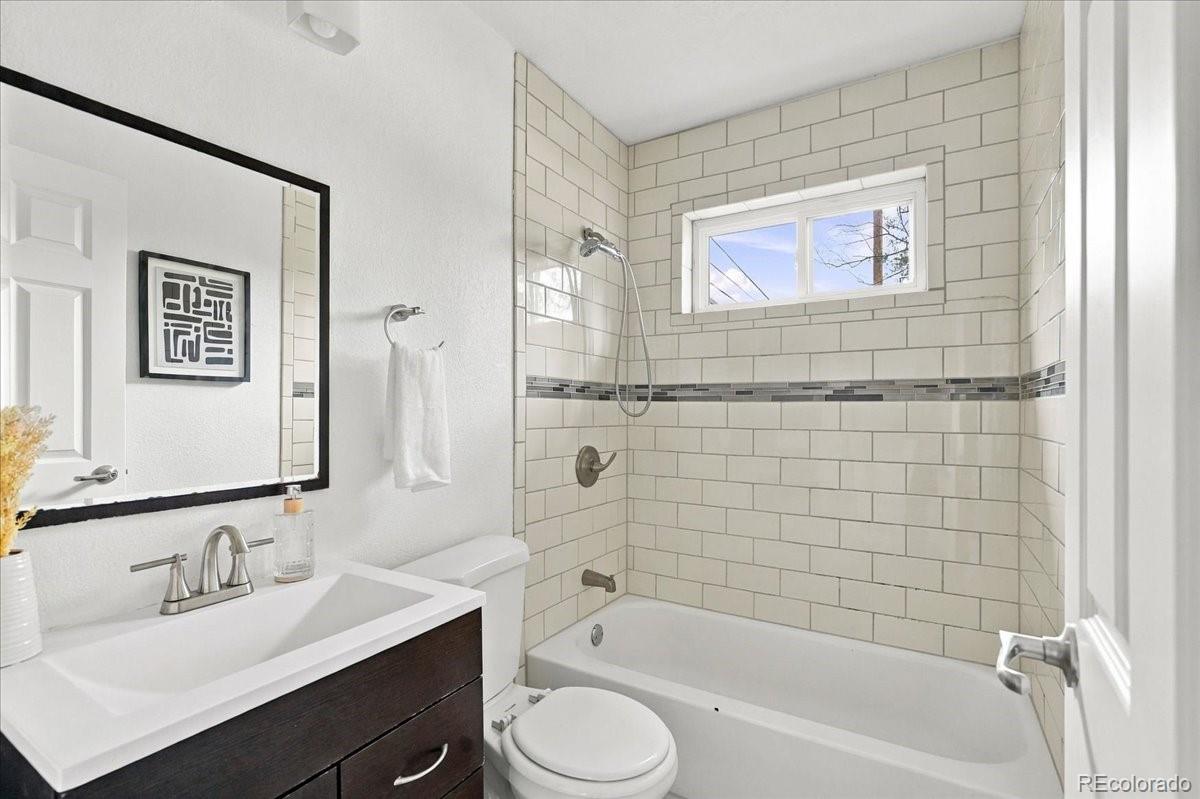 MLS Image #14 for 940  locust place,thornton, Colorado