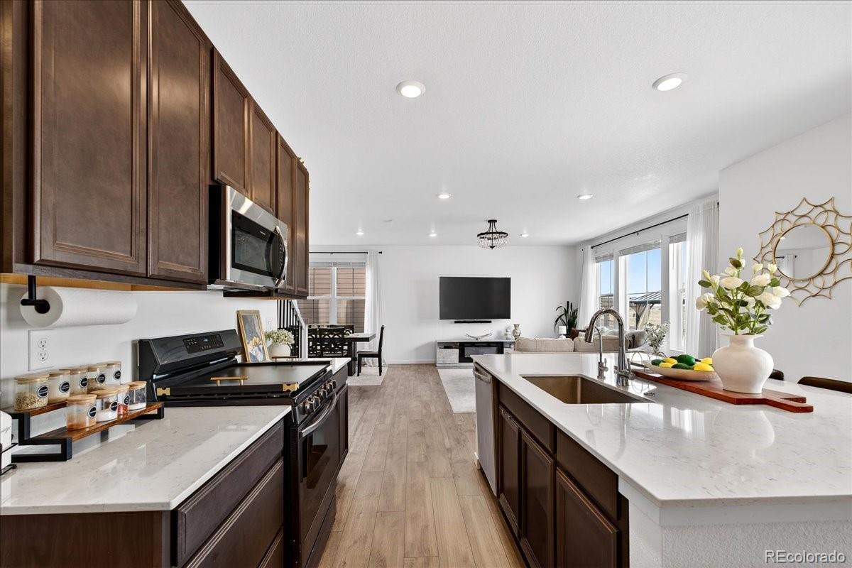 MLS Image #13 for 10271  tucson street,commerce city, Colorado