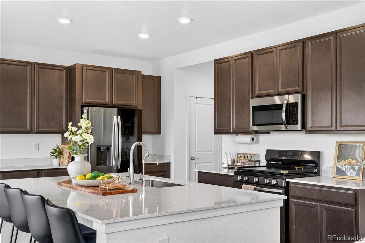 MLS Image #15 for 10271  tucson street,commerce city, Colorado