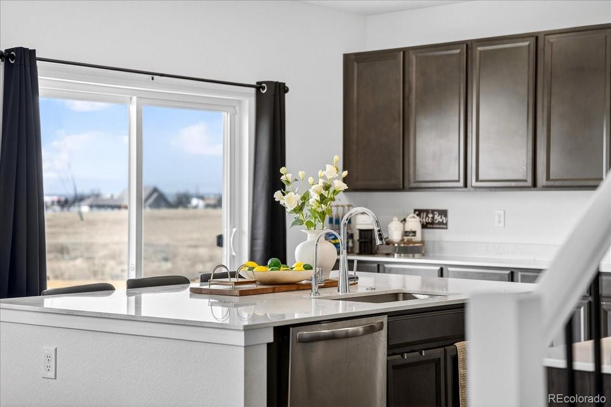 MLS Image #17 for 10271  tucson street,commerce city, Colorado