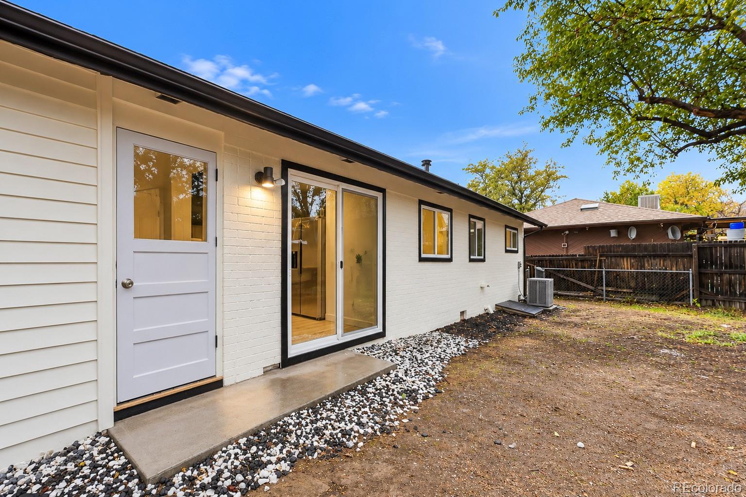 MLS Image #21 for 9921 w 54th avenue,arvada, Colorado