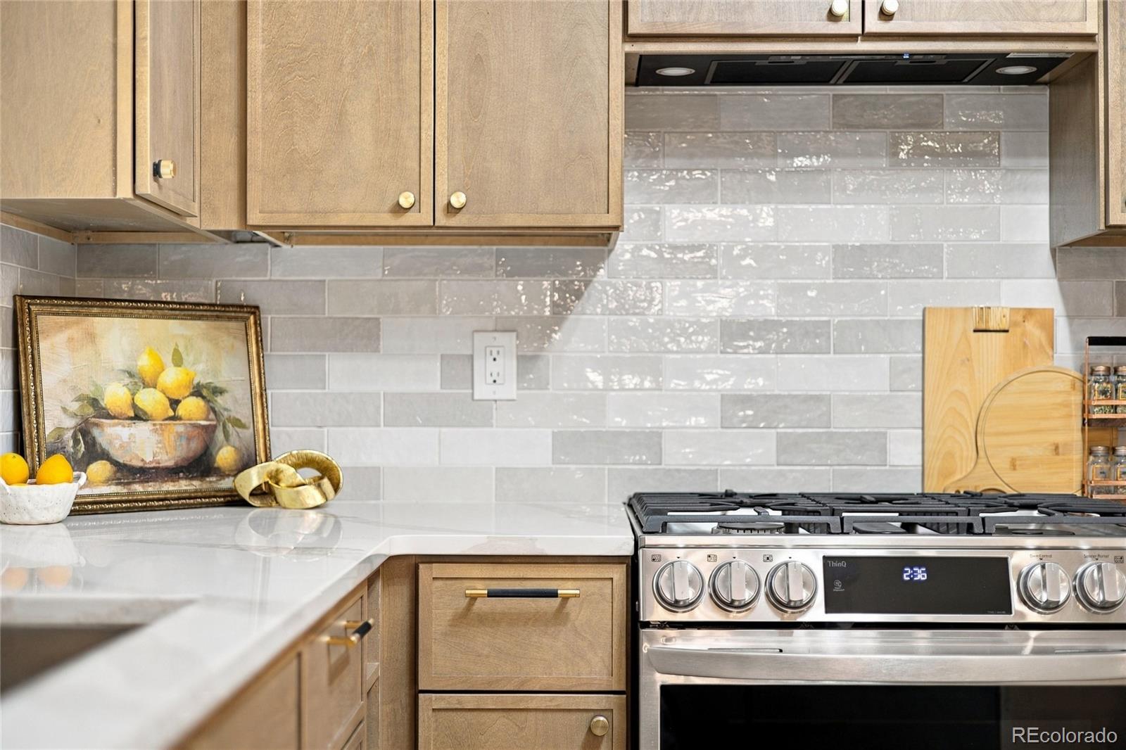 MLS Image #18 for 2647 s linden court,denver, Colorado