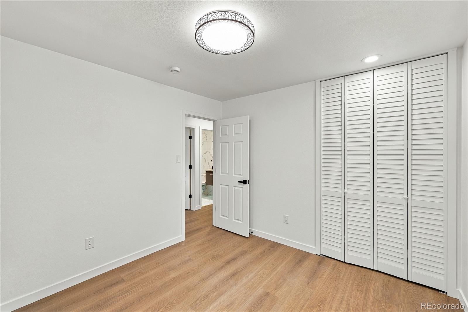 MLS Image #32 for 2647 s linden court,denver, Colorado