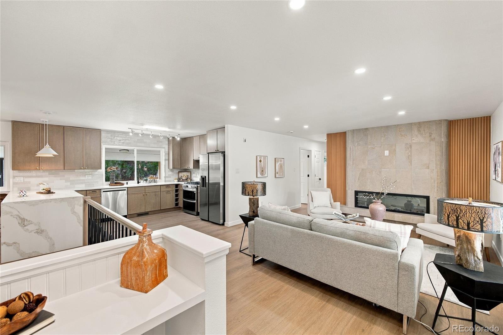 MLS Image #4 for 2647 s linden court,denver, Colorado