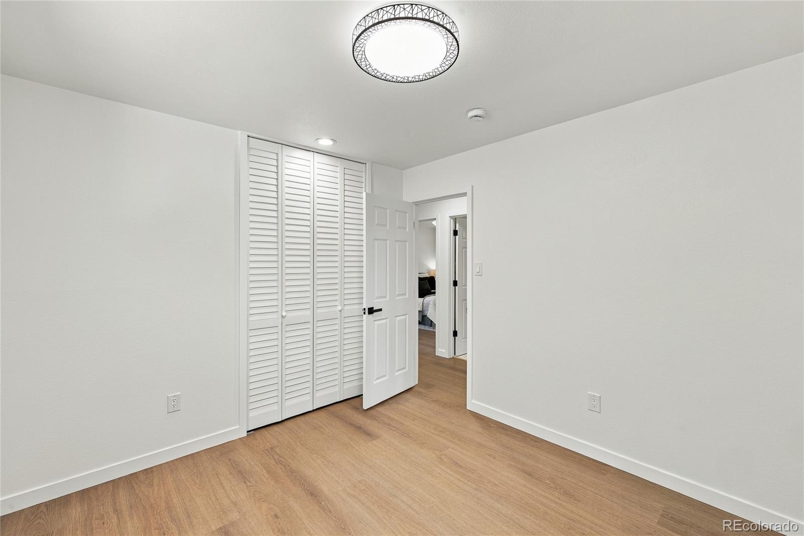 MLS Image #40 for 2647 s linden court,denver, Colorado