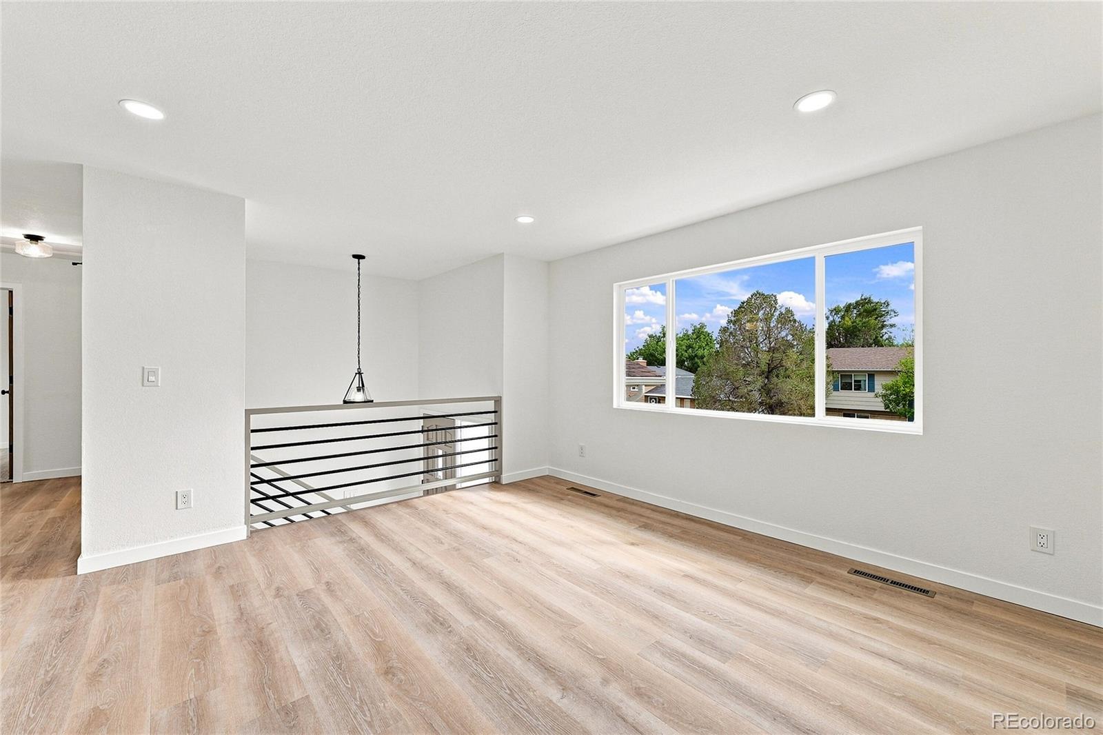 MLS Image #10 for 5117  crestwood drive,colorado springs, Colorado
