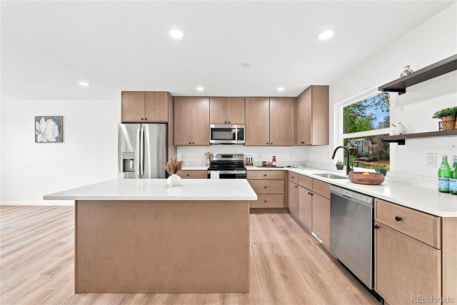 MLS Image #6 for 5117  crestwood drive,colorado springs, Colorado