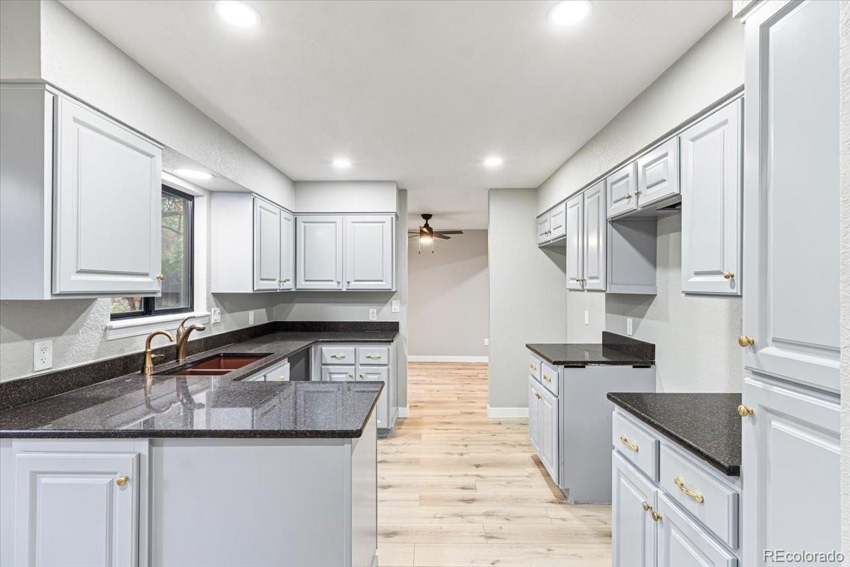MLS Image #11 for 2057 s evanston court,aurora, Colorado