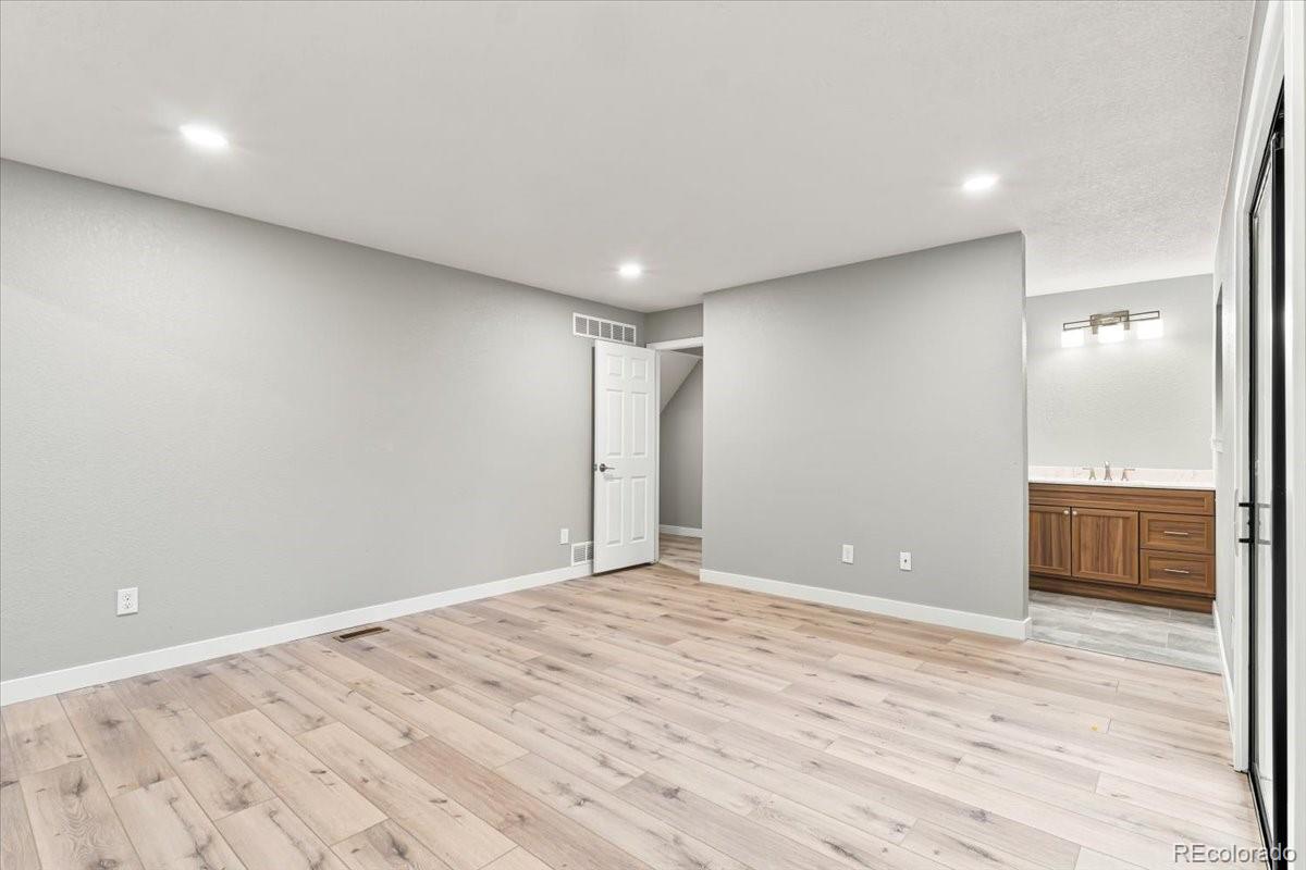 MLS Image #22 for 2057 s evanston court,aurora, Colorado