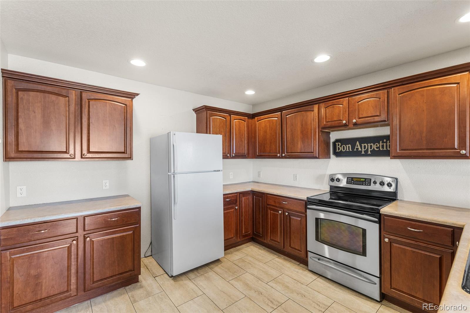 MLS Image #7 for 7478  bentwater drive,fountain, Colorado