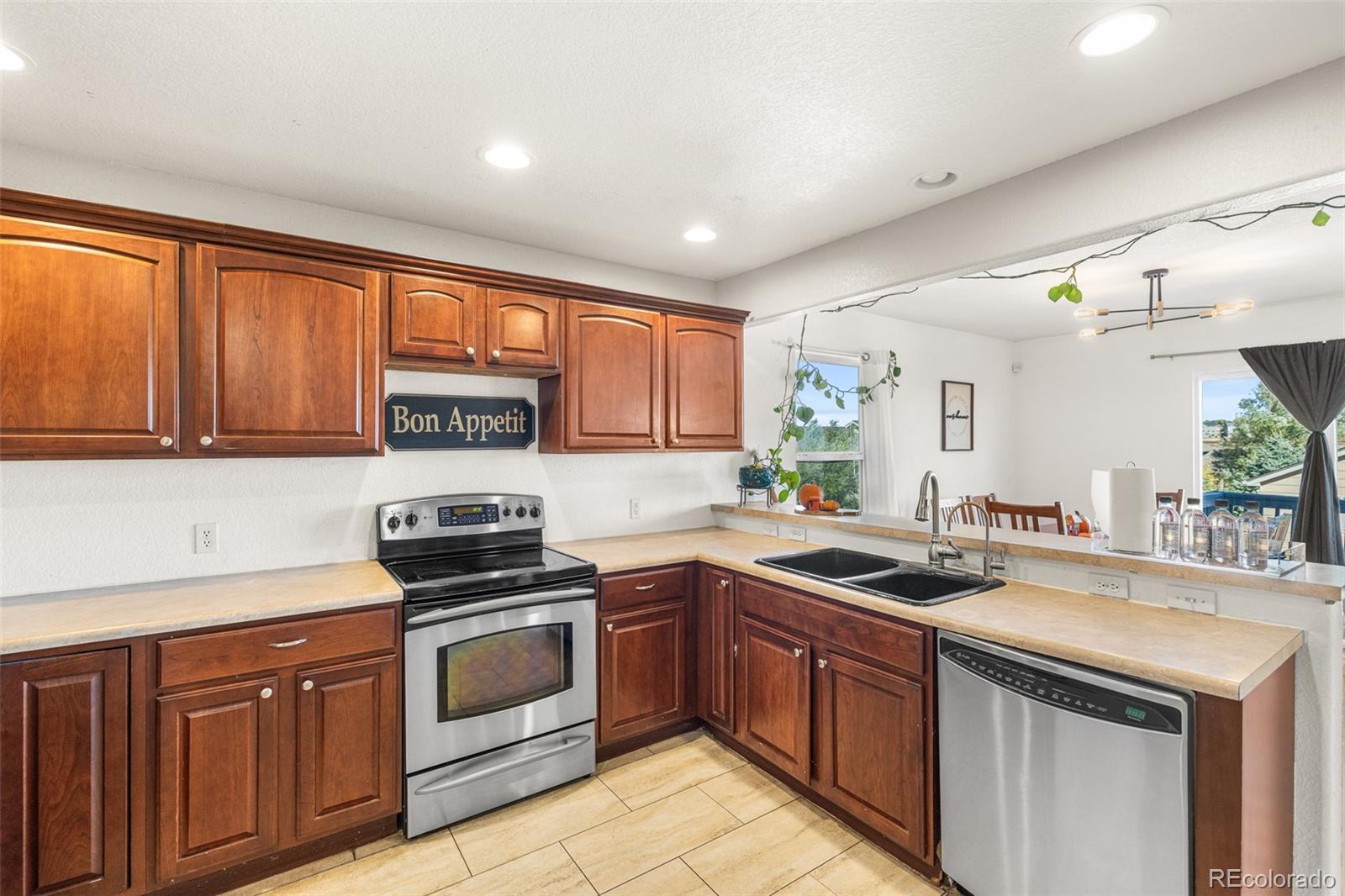 MLS Image #9 for 7478  bentwater drive,fountain, Colorado