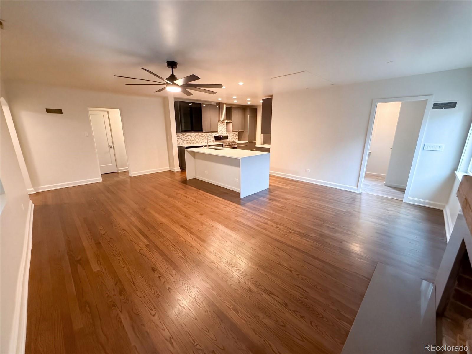 MLS Image #6 for 1560  leyden street,denver, Colorado