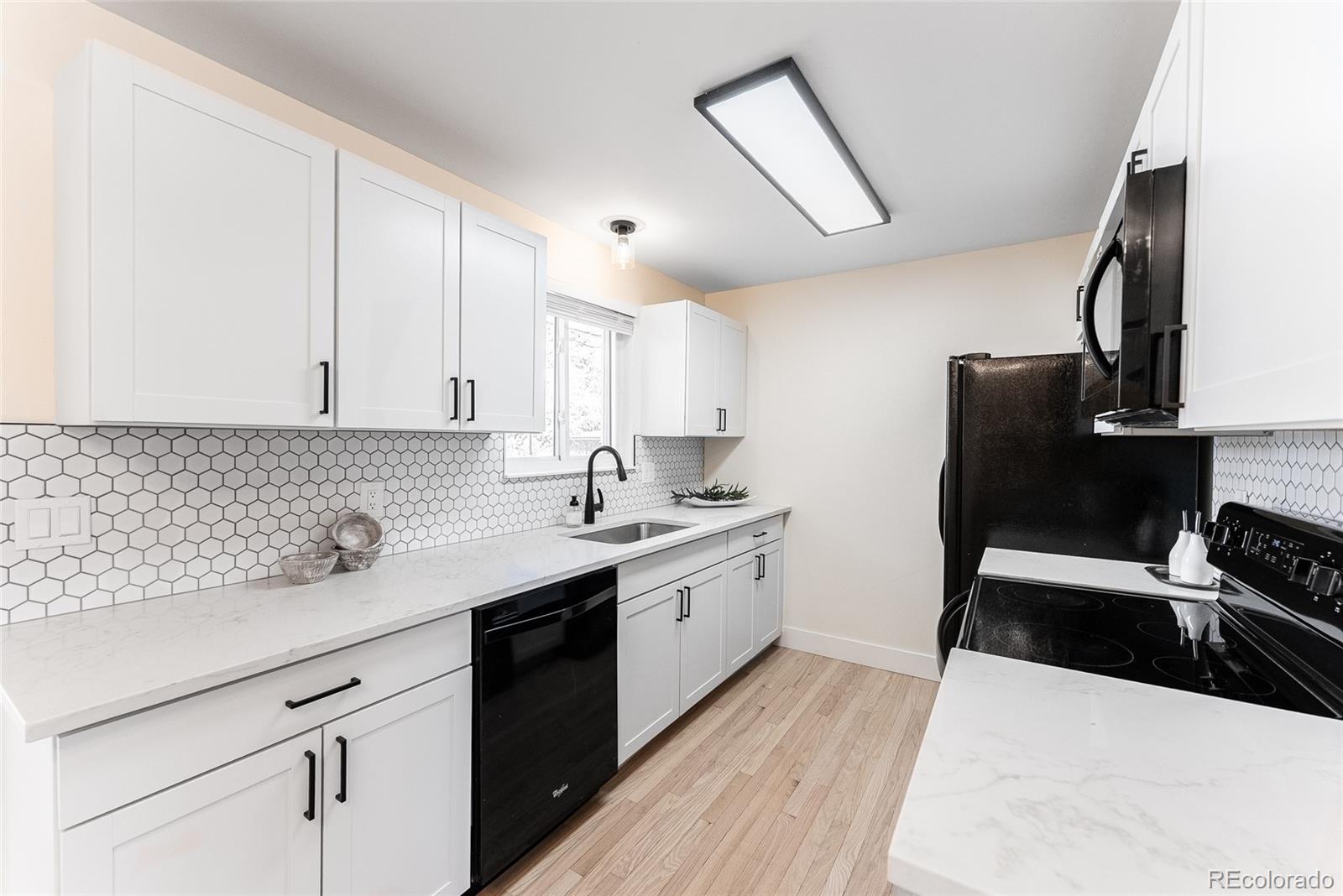 MLS Image #10 for 8271  bluebell way,denver, Colorado