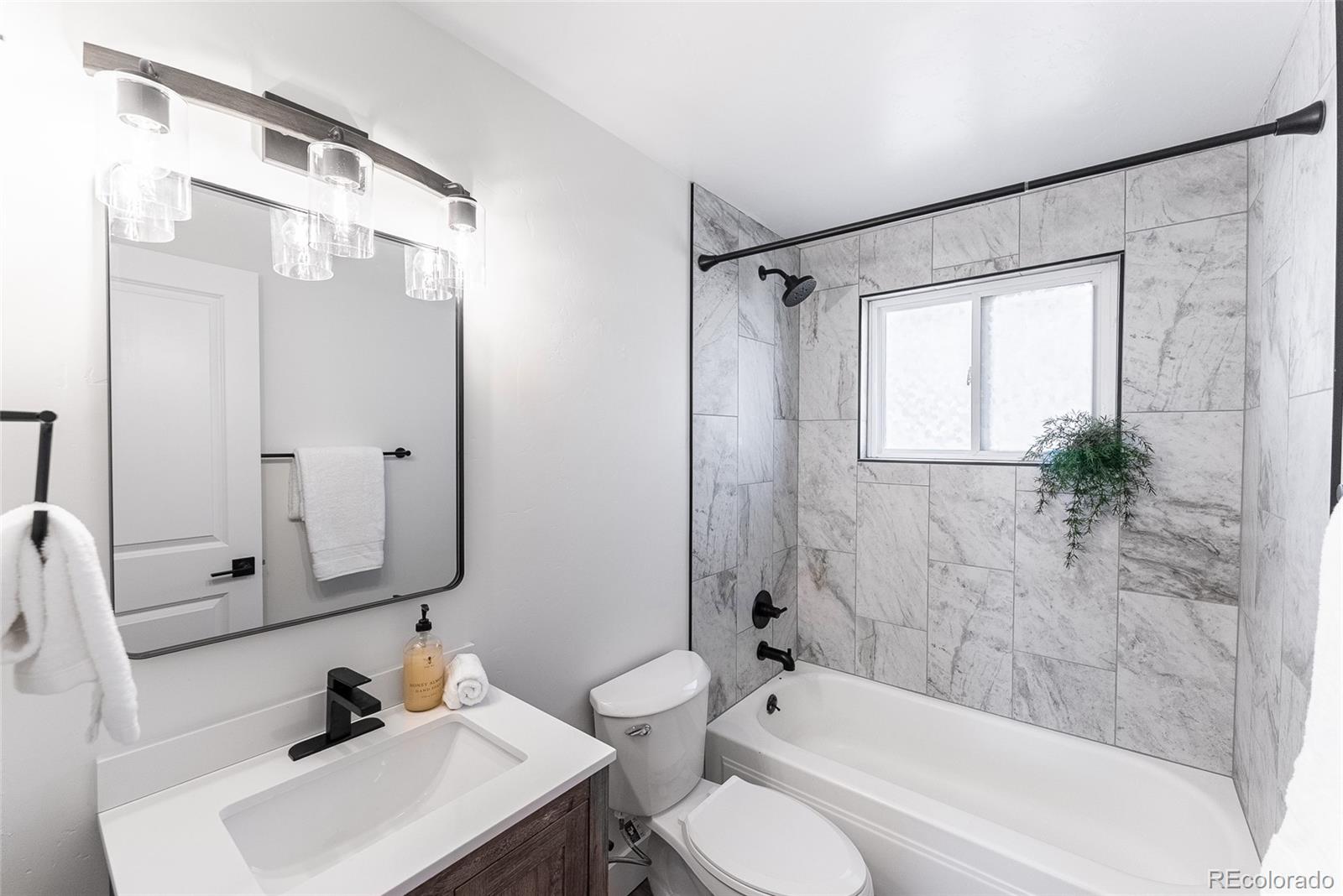 MLS Image #11 for 8271  bluebell way,denver, Colorado